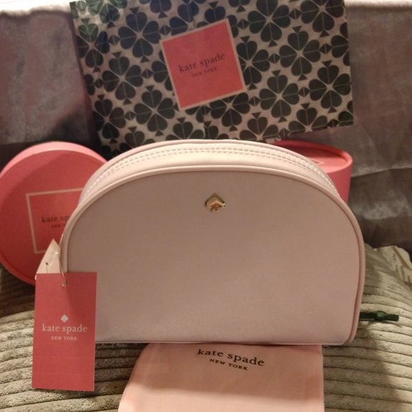 vera bradley lighten up wheeled carry on